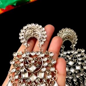 Silver Oxidized Kundan Earrings