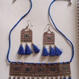 Necklace & earrings