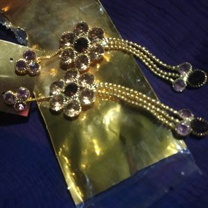 Small Topss With Jhumki Earring