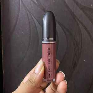 MAC RETRO LIQUID LIPSTICK- TOPPED WITH BRANDY