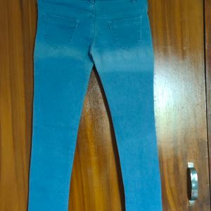 Soft Stechible Jeans