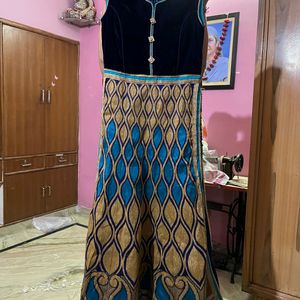 Royal Blue Suit With Leggings And Dupatta