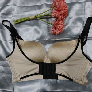 Beautiful Paded Bra With Front And Back Lock