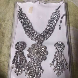 diomand necklaces