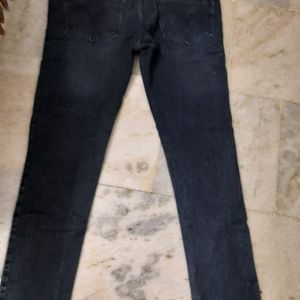 like new man's jeans 34inches length 39cm