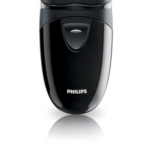 Philips Men Travel Shaver With Close Cut Tecnology