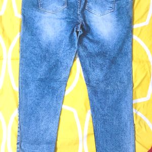 Women Skinny Mid Rise Blue Jeans