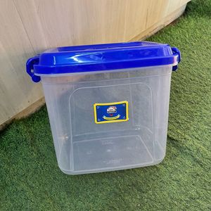 Side-Lock Container