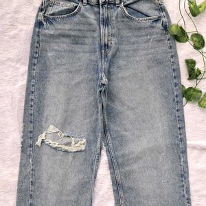 H&M Straight Ripped Jeans 32