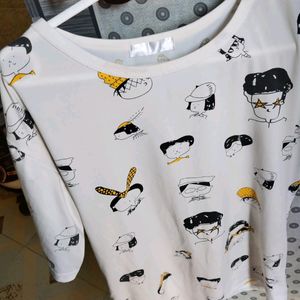 White Tshirt With Cartoon Print