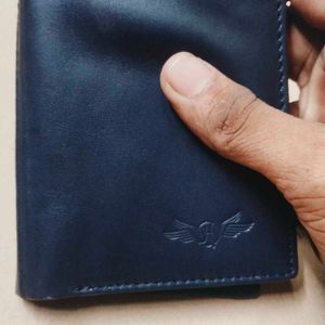 Very Smoothy Gwnuine Leather Wallet For Men