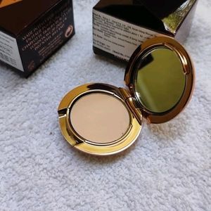 Charlotte Tilbury Compact