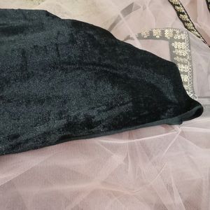 Net Saree Velvet Black Blouse