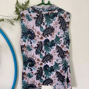 Multicolored Sleeveless Overtop