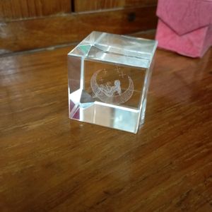 Laser Engraved Crystal Cube