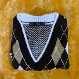 Half Sleeves Sweater