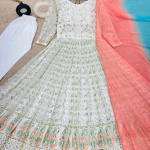 New Standard Pakistani Poshaq Dresses Beautiful Dr