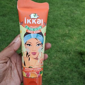 Ikkai Organic C Glow Face Wash