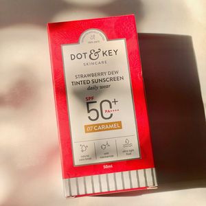 Dot&key Strawberry Dew Tinted Sunscreen SPF 50 +++