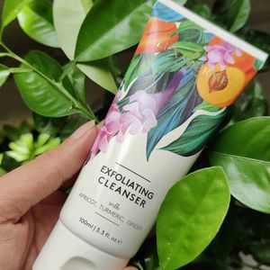 Luxaderme Exfoliating Cleanser