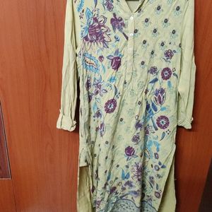 Max Brand Good Condition M Size Kurti