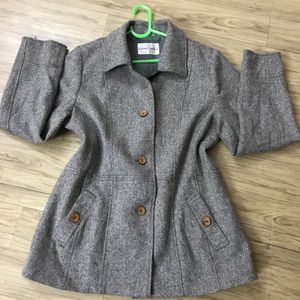 Lightweighted grey woollen jacket cum coat for siz