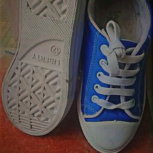 [ BOYS / GIRLS ] Blue Shoes 🔥 Used Once Only !!!