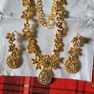 Necklace and earing Sets