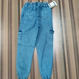 U-55 Size 28 Cago Straight Women Denim Jeans