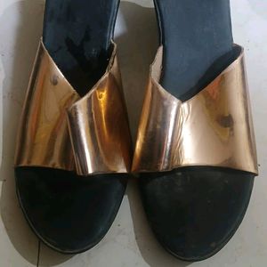 Sandal