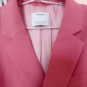 Bershka Pink Blazer 🌺