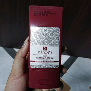 Ningen Perfume Oud Cream With Cherry And Gangajal