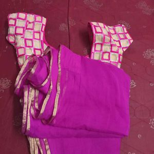 Saree With Streched Blouse Size 30