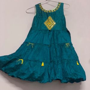 Sleeveless Fancy Frock For Girls With Lining