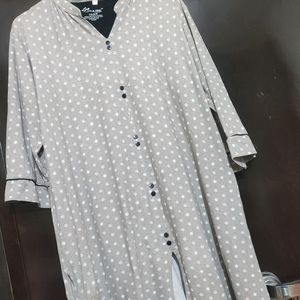 Light Grey Dotted Top For Girl Or Woman 42 Bust