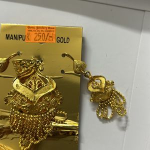 Traditional Punjabi Pendant Set