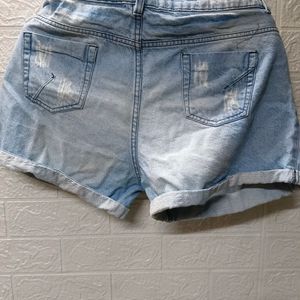 Denim Short Pants – Effortless Style for Medium to