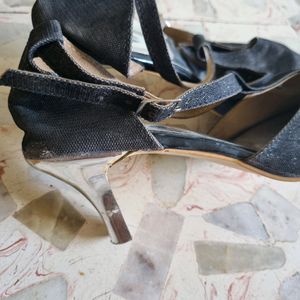 PRICE DROP!! Perfect Cocktail Black Heels