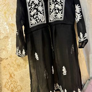 TRENDY BLACK AND WHITE TRANSLUCENT KURTA