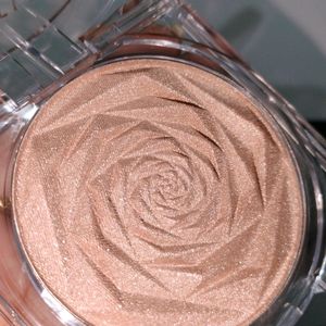 Matt Look Heart Of Mine Baked Highlighter × 3