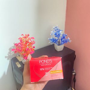 Ponds Age Miracle Day Cream