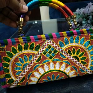 Fashionable Women Clutch