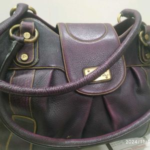 Essence Leather Handbag