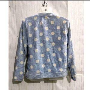 L Size Soft Sweater For Women