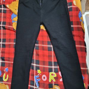 Women's Black Skinny Fit Jeans