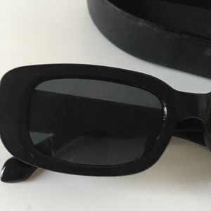 Retro Black Sunglasses