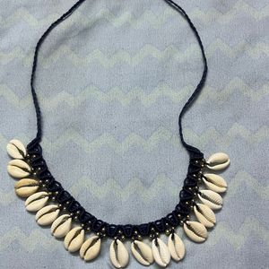 Boho Shell Necklace - Blue