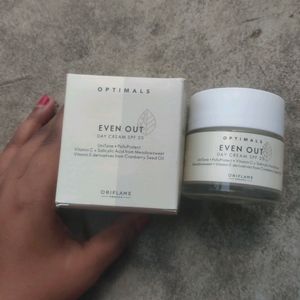 Oriflame Even Out Day Cream SPF 20