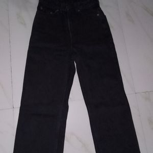 Highwest Straight Fit Jeans