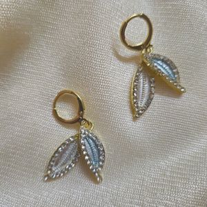 Blue and White Leaf Studded Bali Style earrings